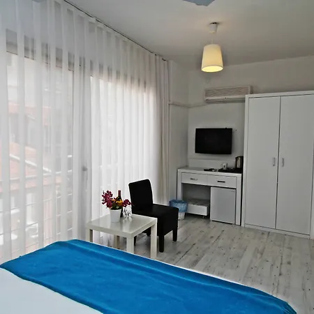 Larimar Boutique Pensión Çeşme