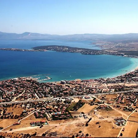 Πανσιόν Larimar Boutique 3*