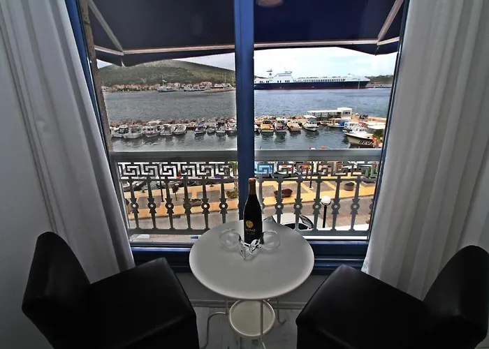 Larimar Boutique 3* Çeşme